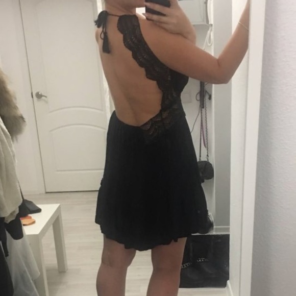 Bohemian 200 Degree Crochet Backless Lace  Dress - Picture 7 of 8